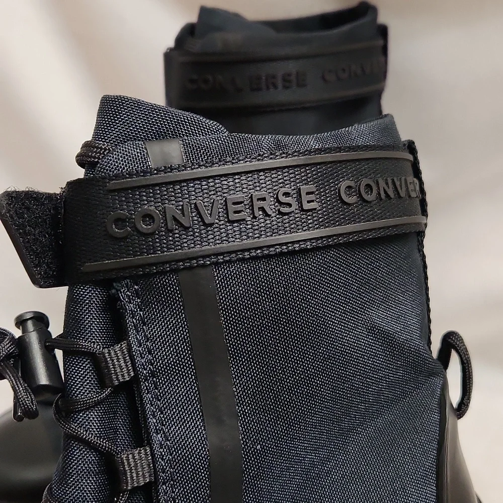 Converse CTAS GR82 Extra High Black Velcro Platform Heeled Boots (W Size 8.5)